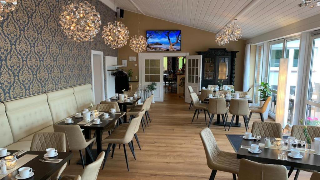 Freigeist • Pension & Brasserie Witzin Bagian luar foto